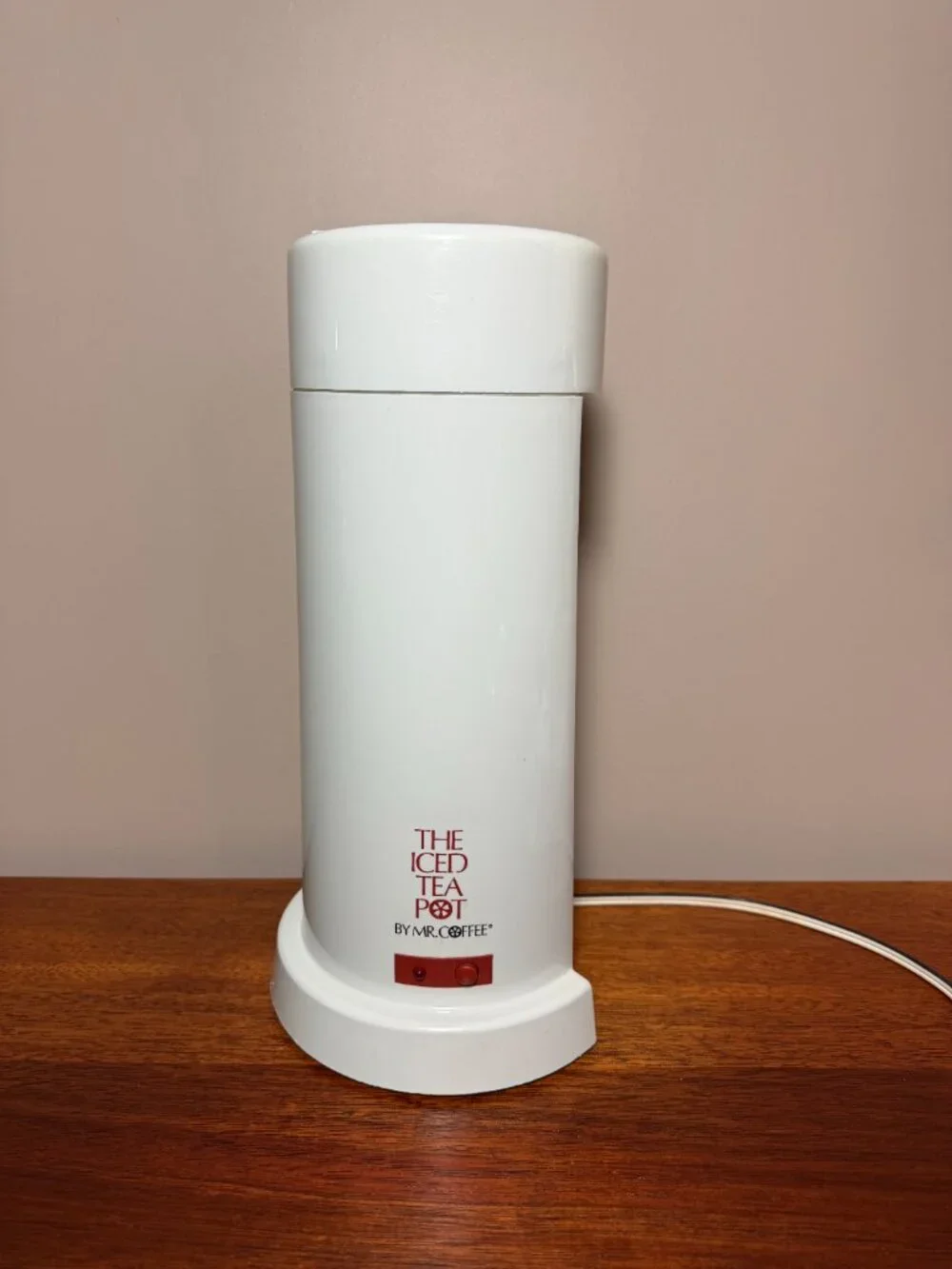 Mr. Coffee Iced Tea Maker - Model TM1 - White Red 2 Quart Pitcher - Works - READ